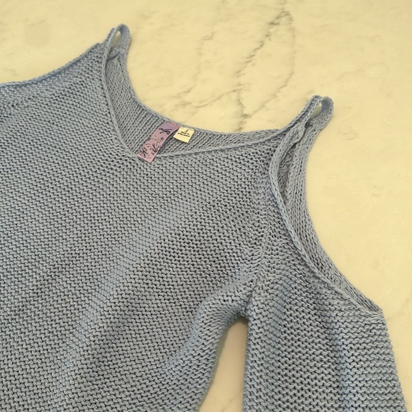 Francesca’s Cold Shoulder Sweater - Picture 7 of 10